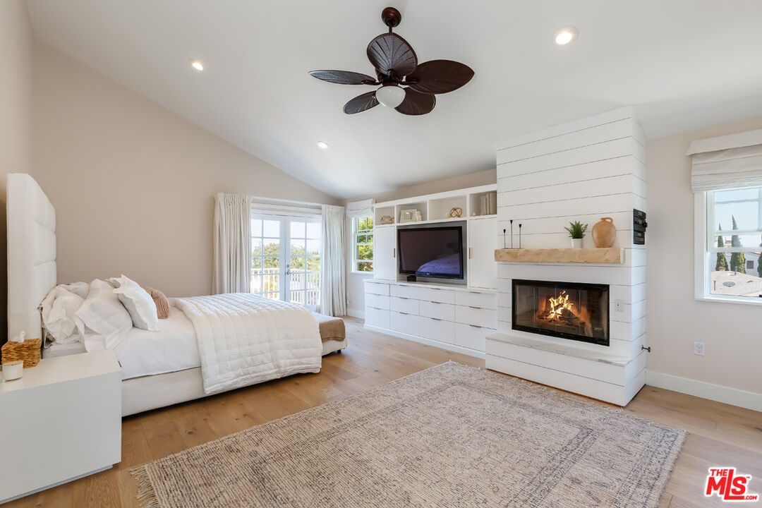 3517 Inglewood Blvd