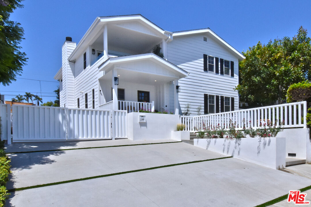 3517 Inglewood Blvd