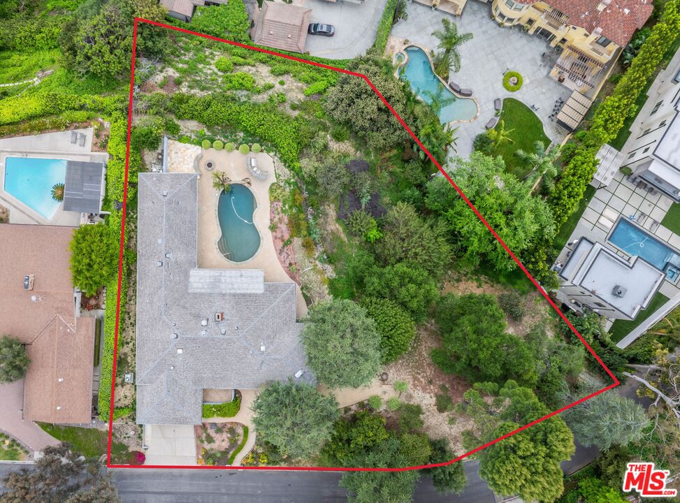 15901 High Knoll Rd