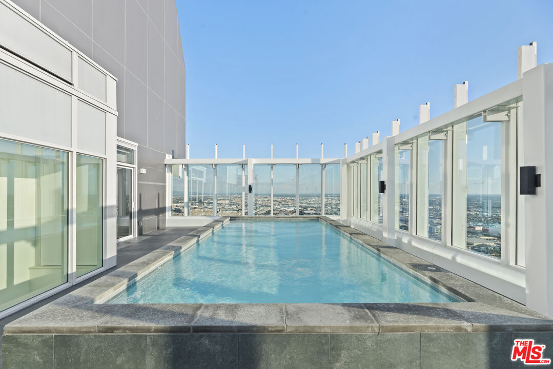 230 W Olympic Blvd Unit: PH 1