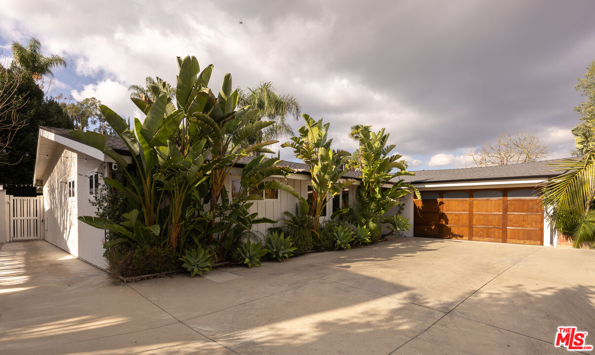 20523 Miranda Pl