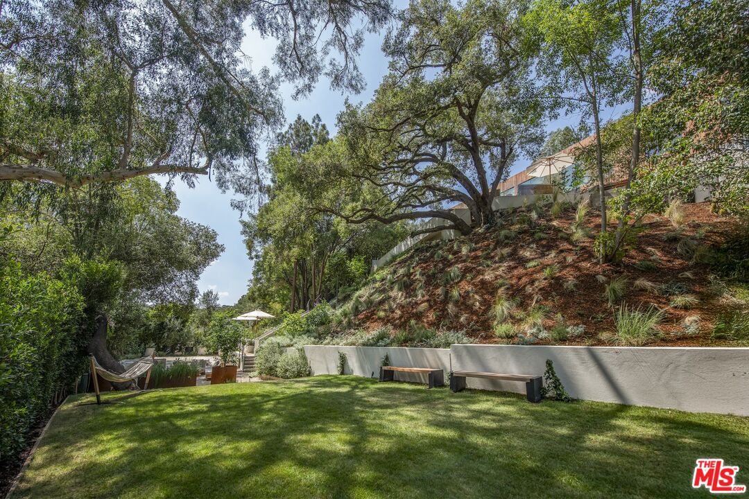 2535 Hutton Dr