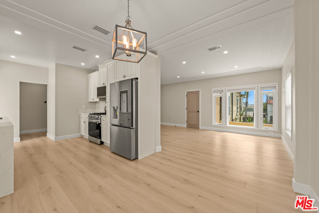 1117 S Wooster St Unit: 1119