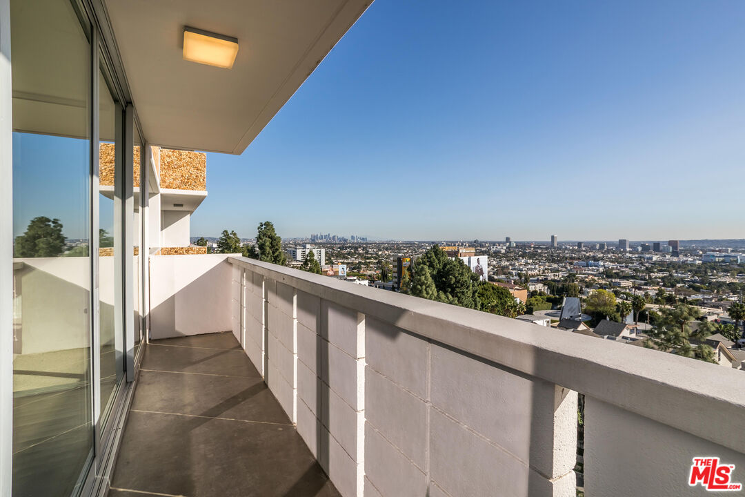 8787 Shoreham Dr Unit: 610