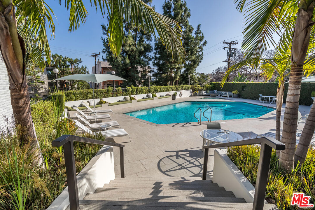 8787 Shoreham Dr Unit: 610