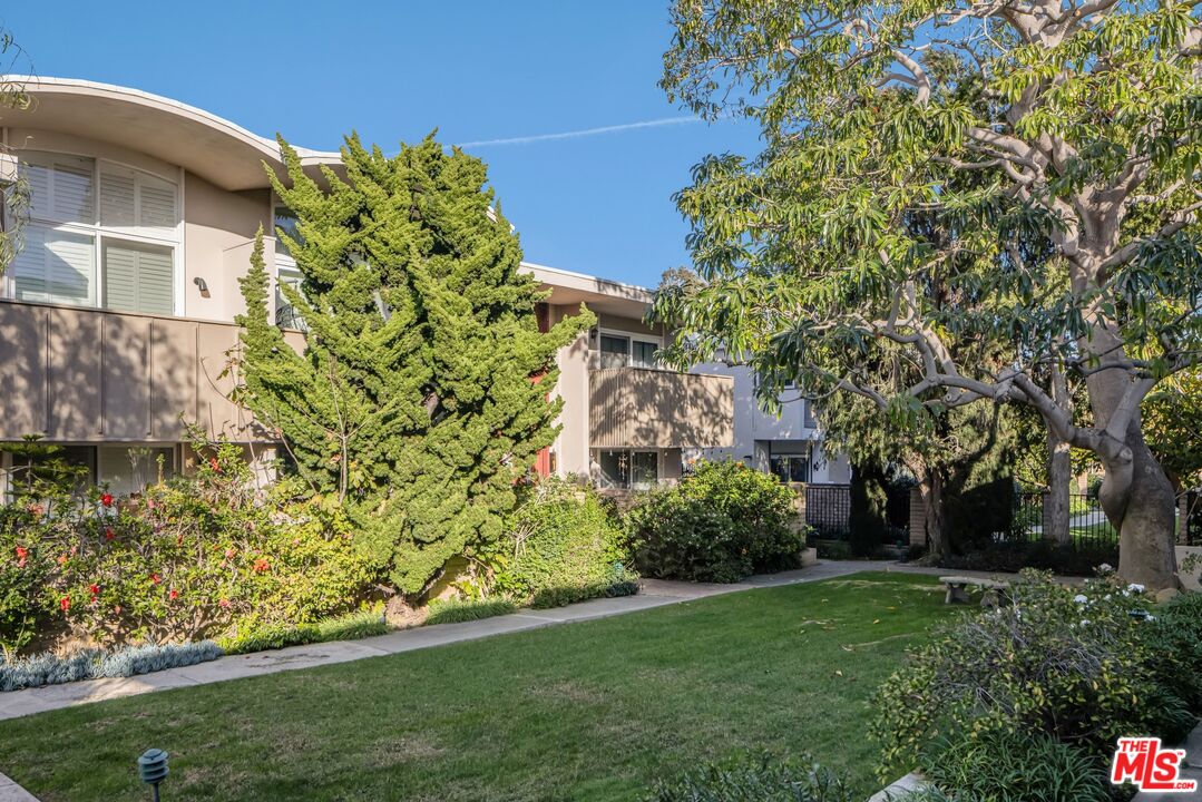 4752 La Villa Marina Unit: F