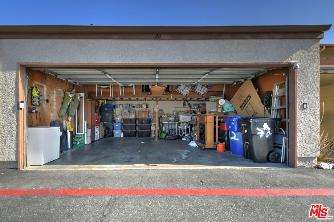 10341 Canoga Ave Unit: 22