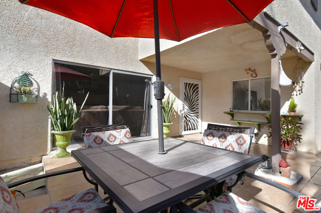 10341 Canoga Ave Unit: 22