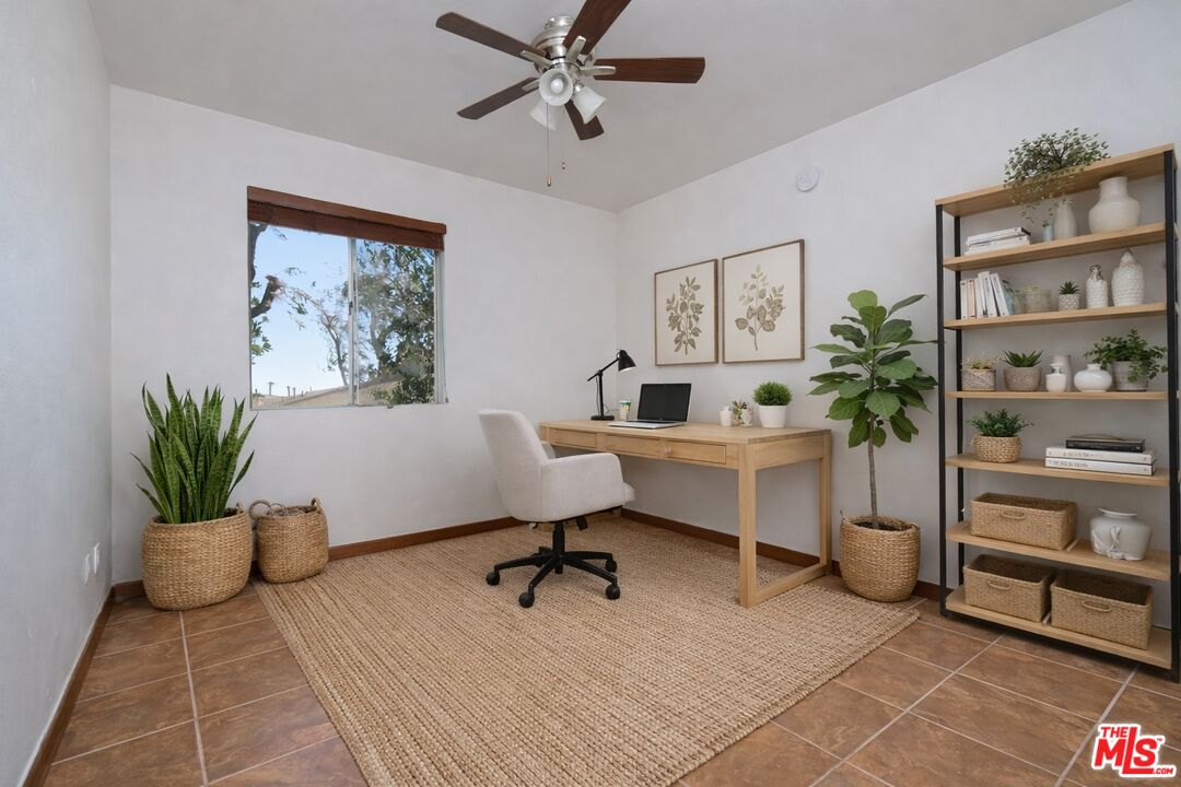 10341 Canoga Ave Unit: 22
