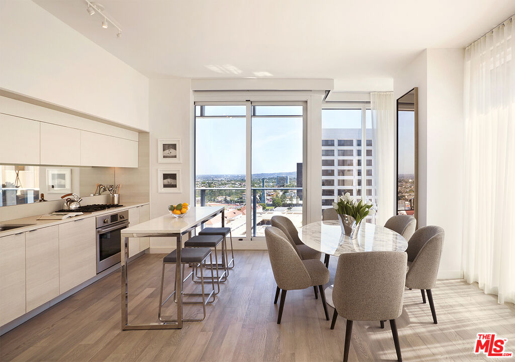 10000 Santa Monica Blvd Unit: 1003