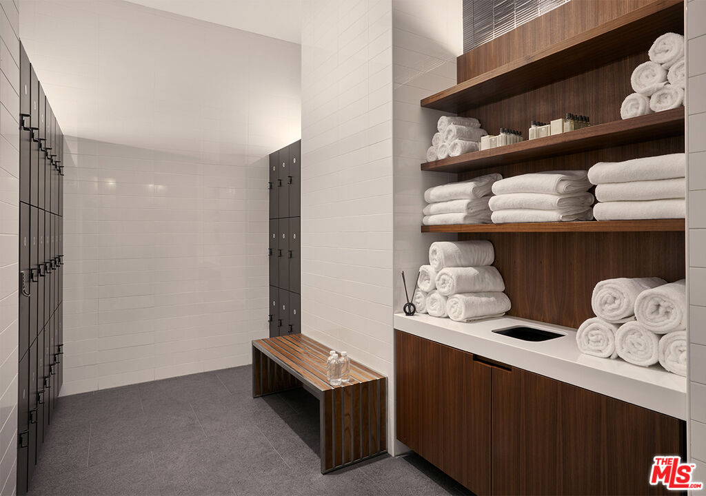 10000 Santa Monica Blvd Unit: 1003