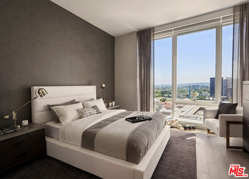 10000 Santa Monica Blvd Unit: 1003