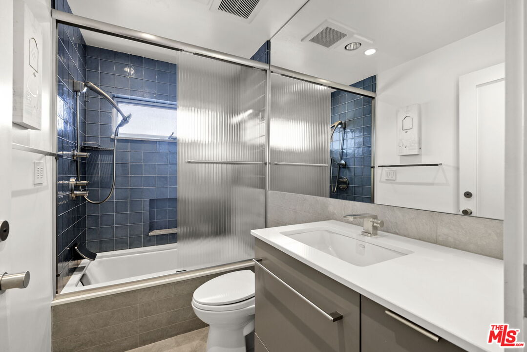907 Lincoln Blvd Unit: PH 302