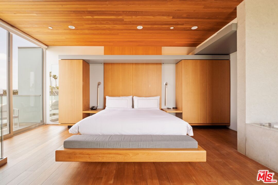 1257 Edris Dr