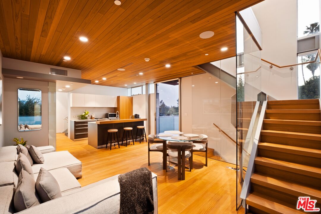 1257 Edris Dr