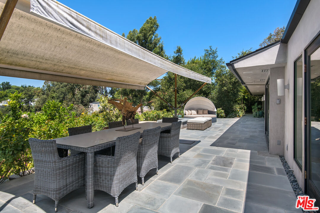 3035 Lake Glen Dr