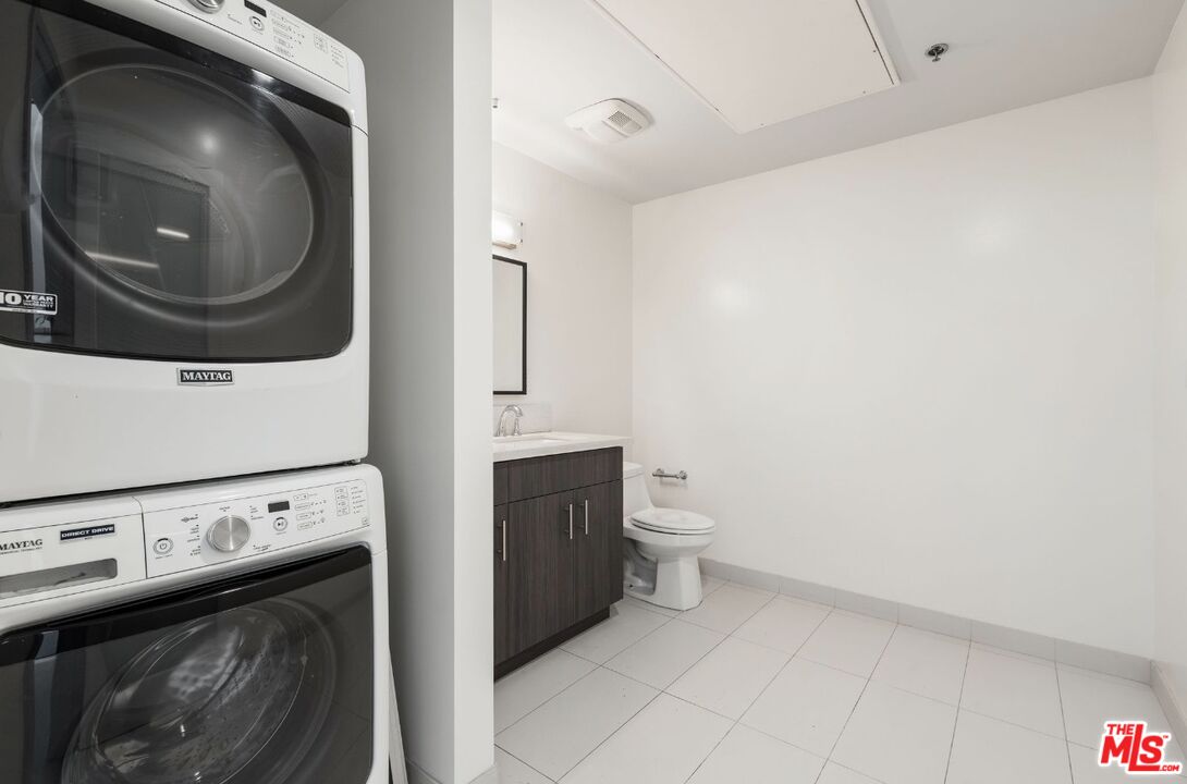825 E 4th St Unit: 507