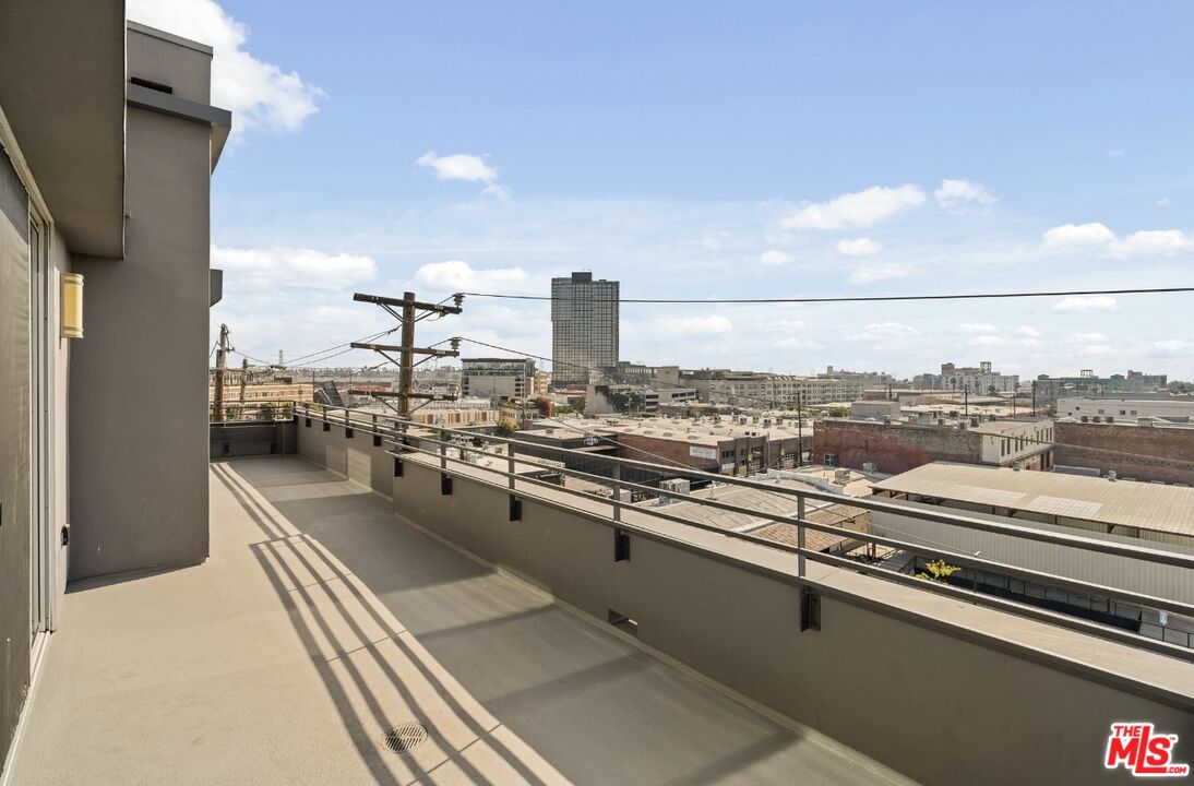 825 E 4th St Unit: 507