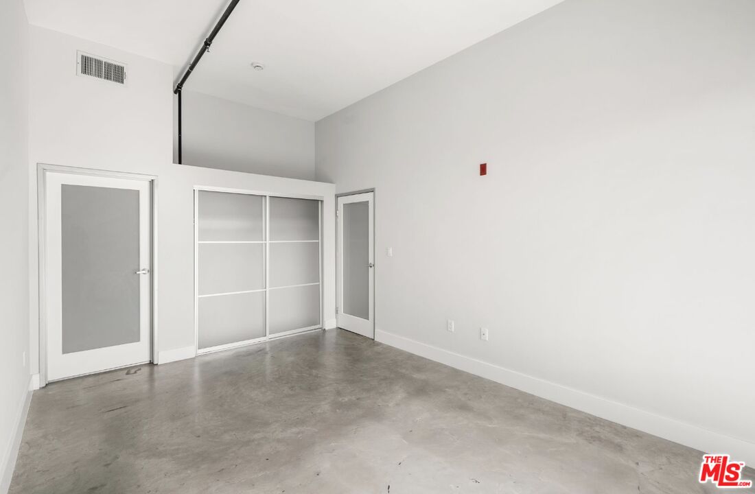 825 E 4th St Unit: 507