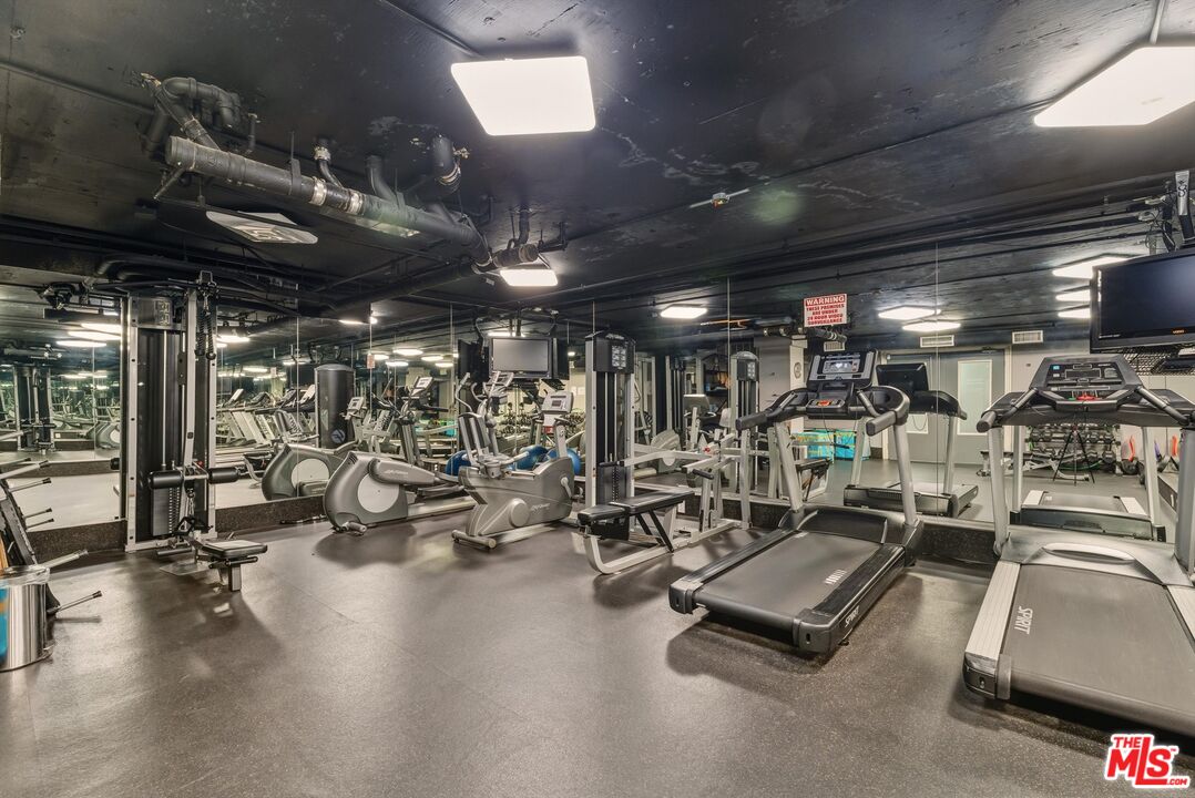 141 S Clark Dr Unit: 225