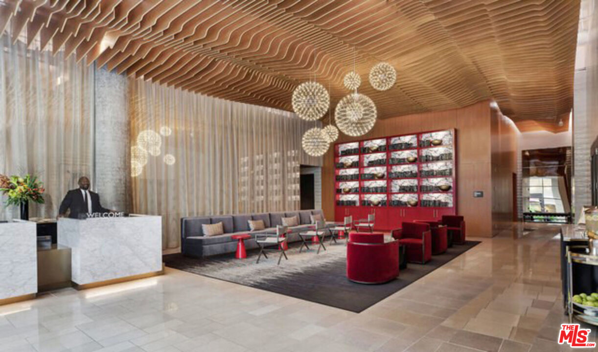 6250 Hollywood Blvd Unit: 8M