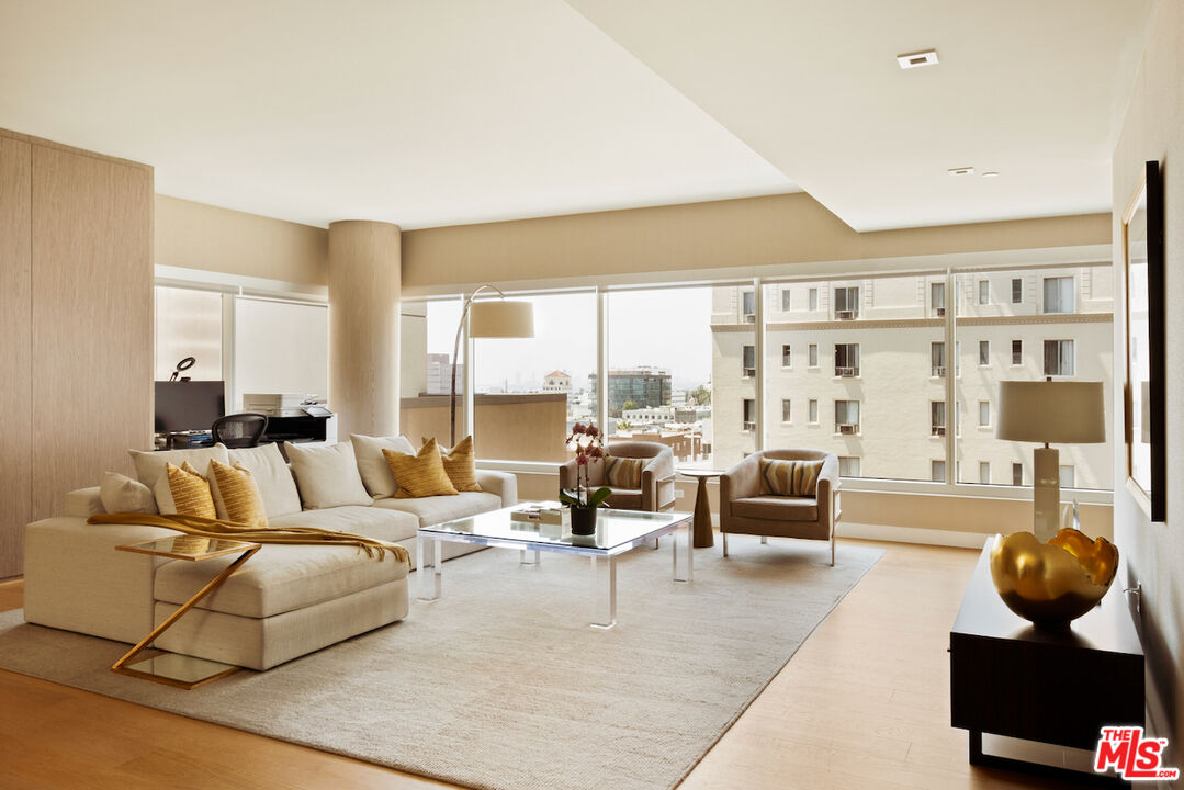 6250 Hollywood Blvd Unit: 8M