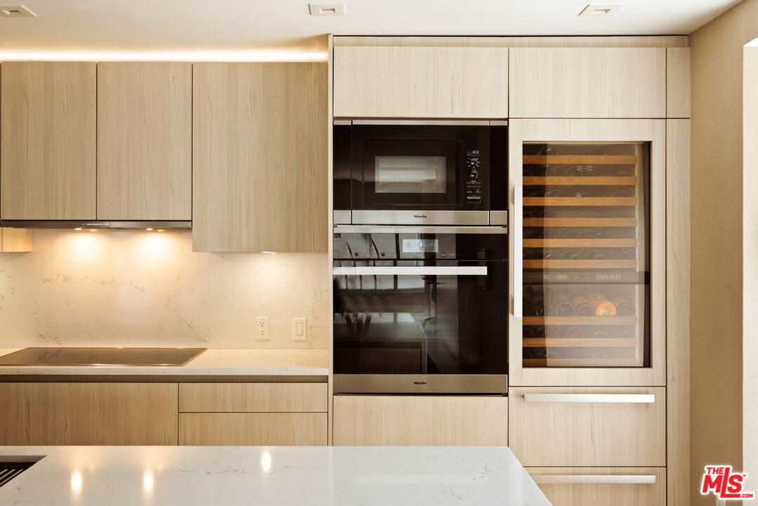 6250 Hollywood Blvd Unit: 8M