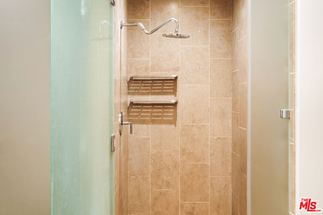 6250 Hollywood Blvd Unit: 8M