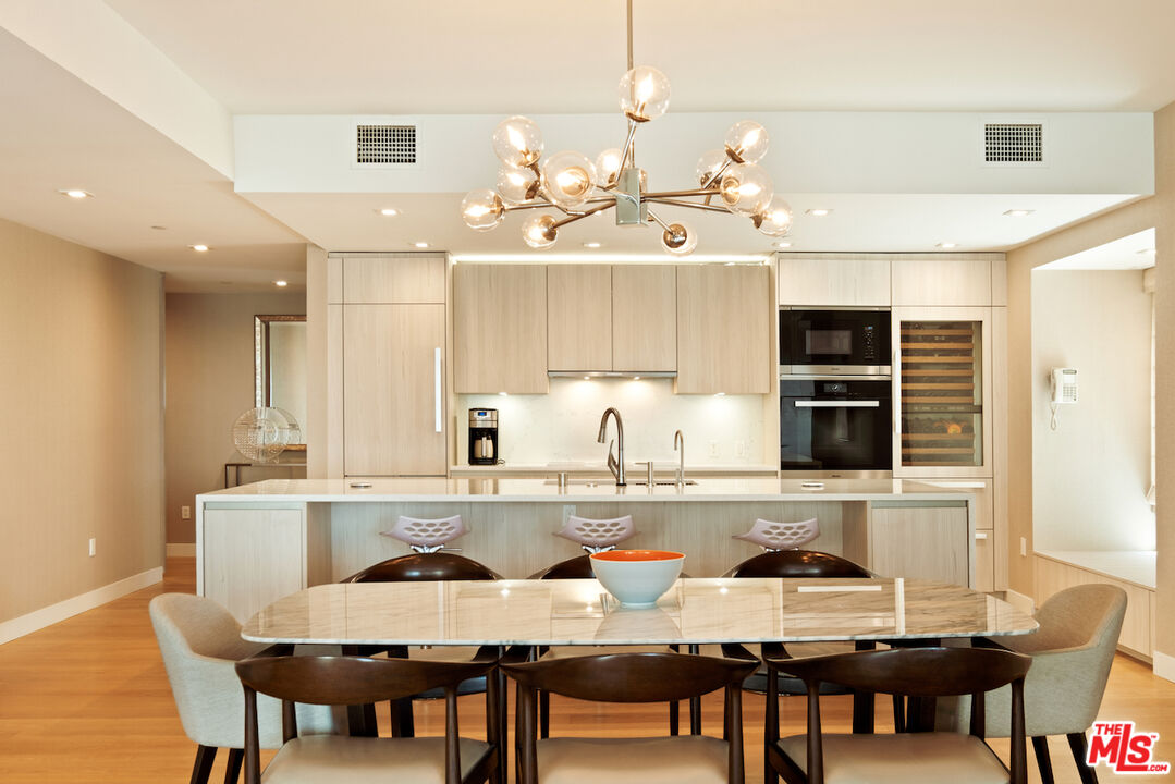 6250 Hollywood Blvd Unit: 8M