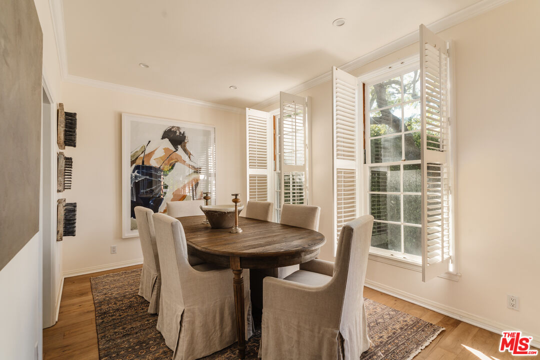 420 S Barrington Ave Unit: 101