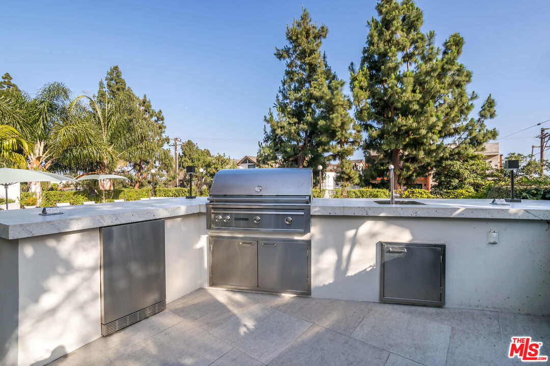 8787 Shoreham Dr Unit: 610