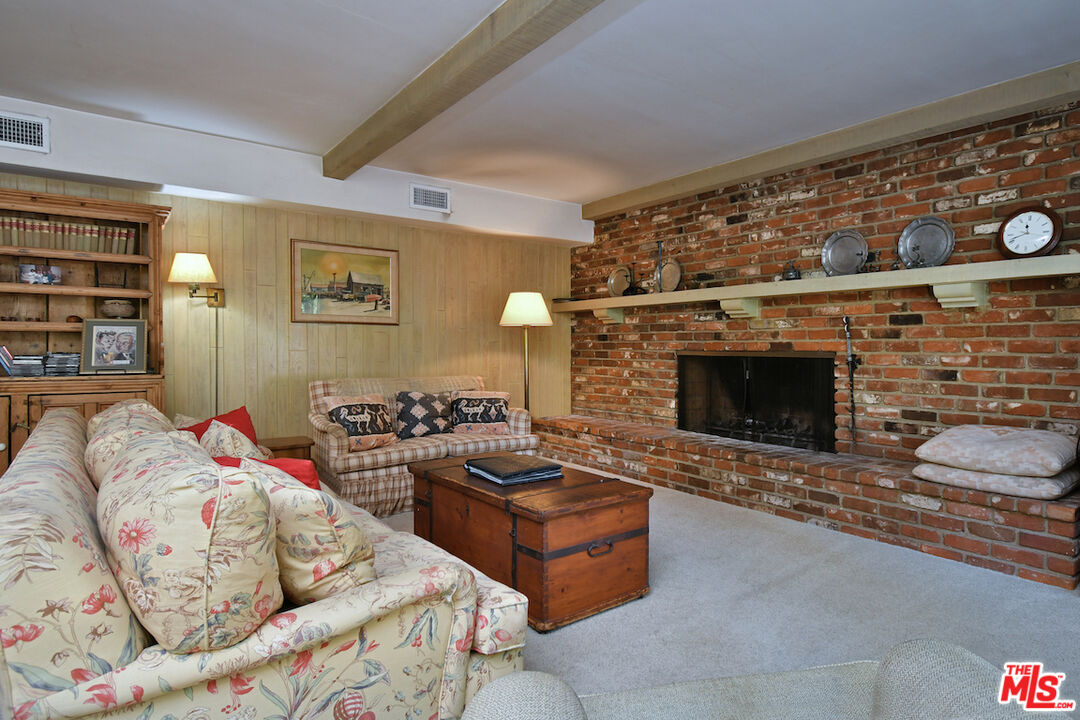 3216 Fryman Rd