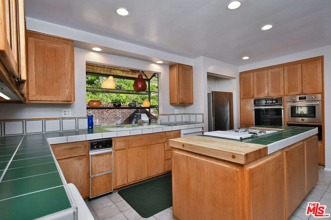 3216 Fryman Rd
