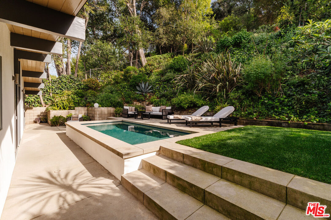 3688 Buena Park Dr