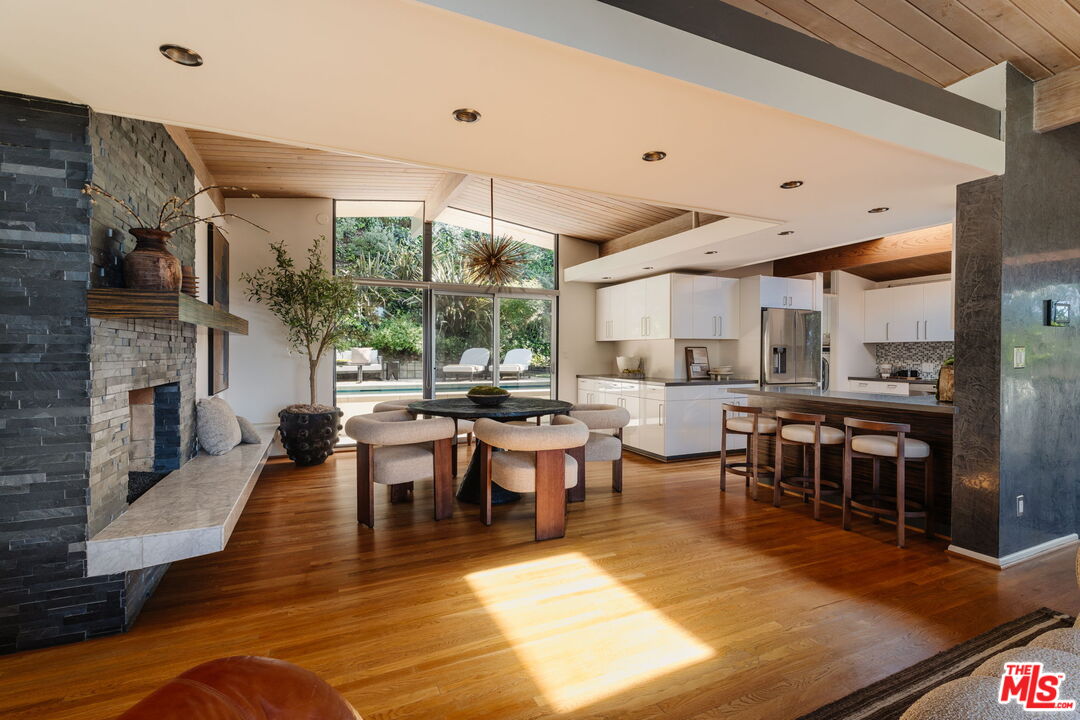 3688 Buena Park Dr