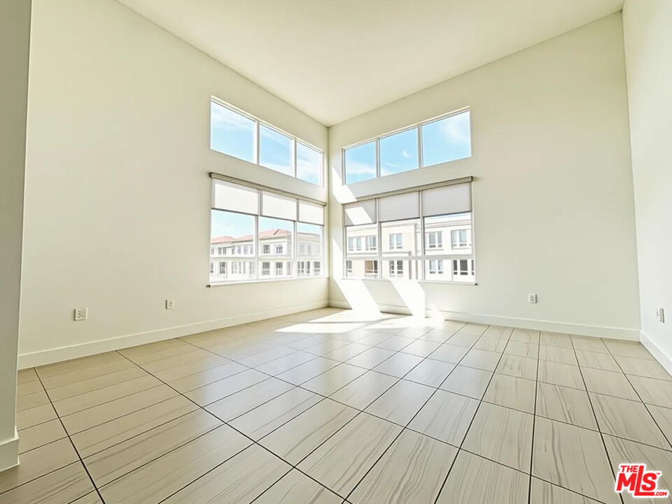 12457 Osprey Ln Unit: 3