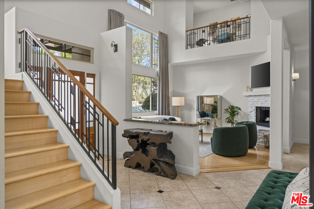 18330 Hanan Ct