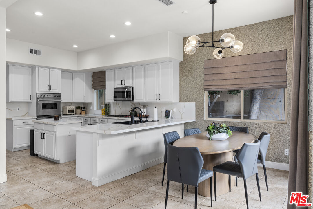 18330 Hanan Ct