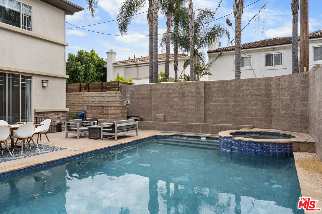 18330 Hanan Ct