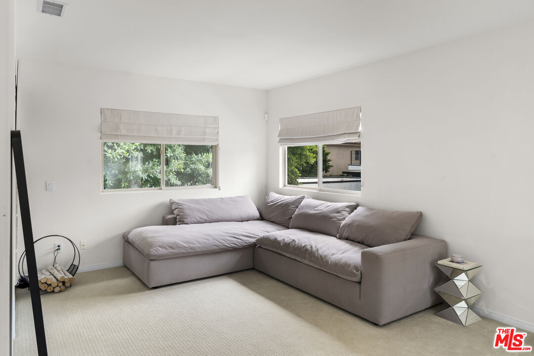 18330 Hanan Ct