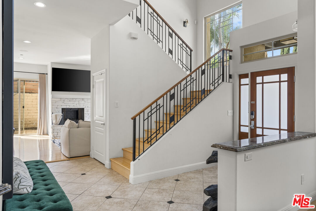 18330 Hanan Ct