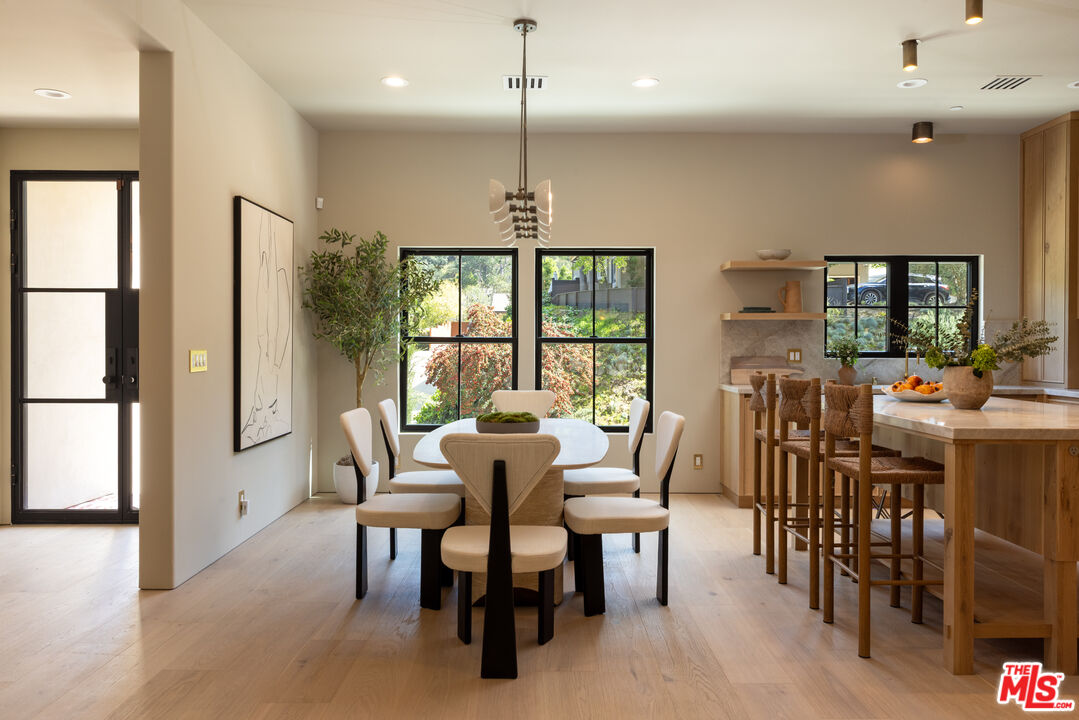 3236 Longridge Ter