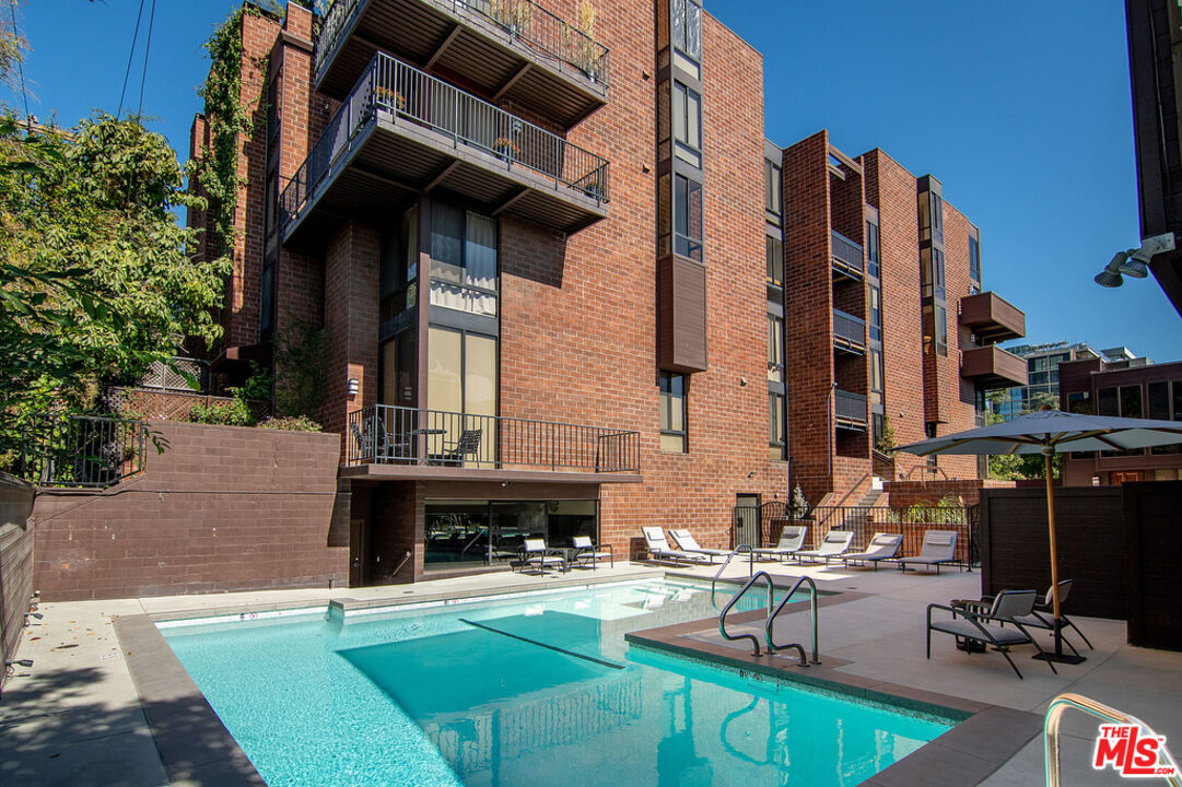 1033 Carol Dr Unit: T13
