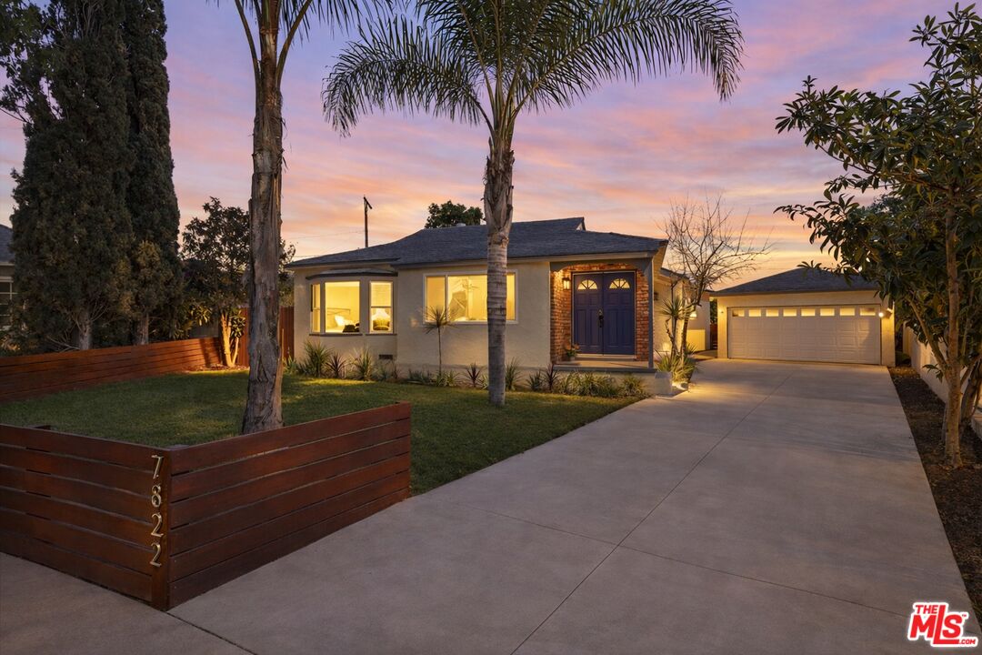 7822 Peach Ave