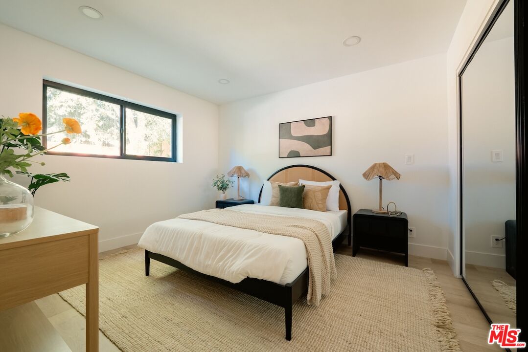 14457 Glorietta Dr
