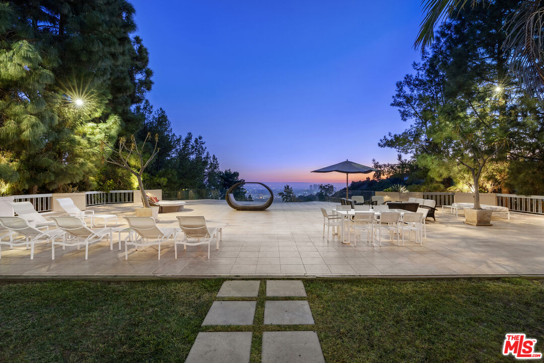510 Leslie Ln