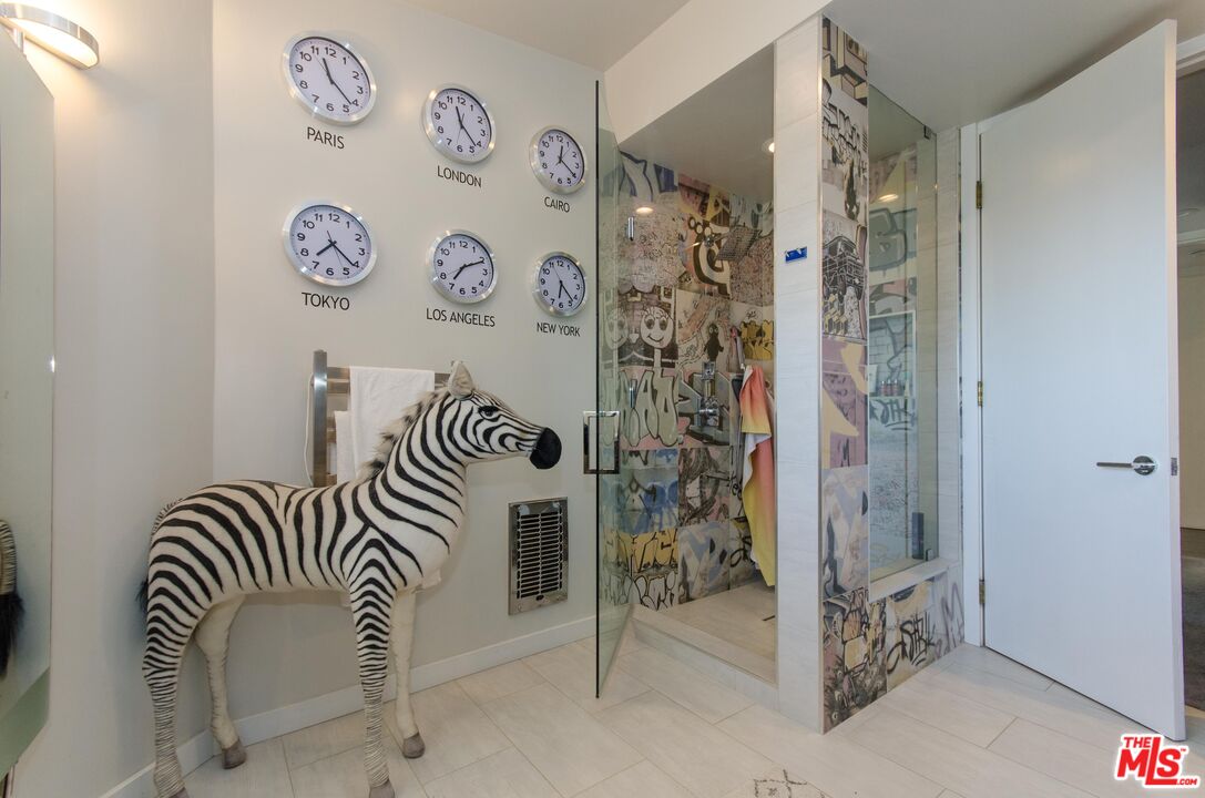 510 Leslie Ln Unit: B