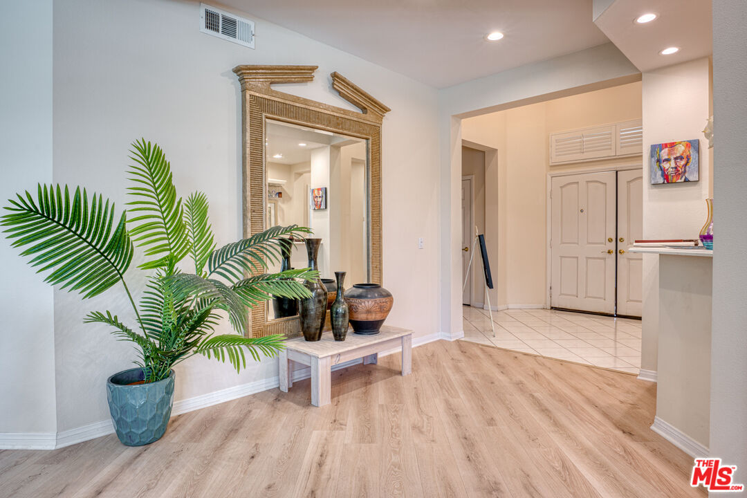 14 Belmonte Dr