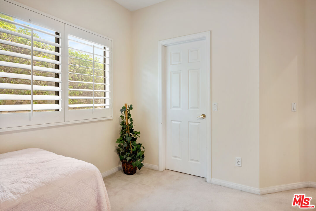 14 Belmonte Dr