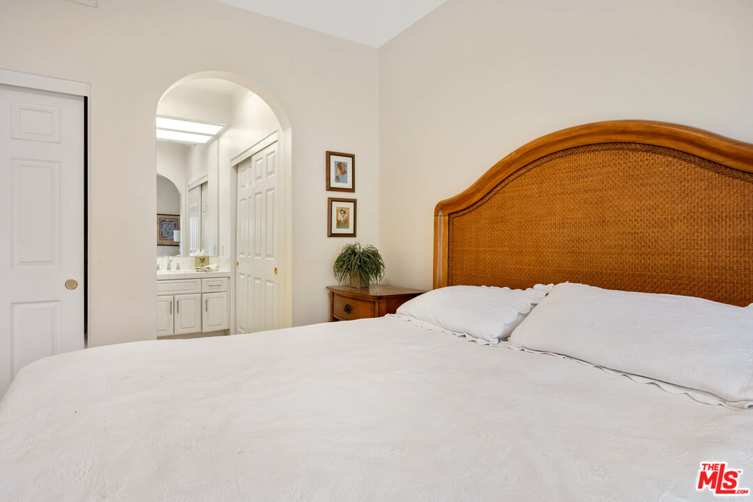 14 Belmonte Dr